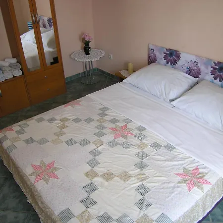 Apartman Merima Krk Town Exterior photo