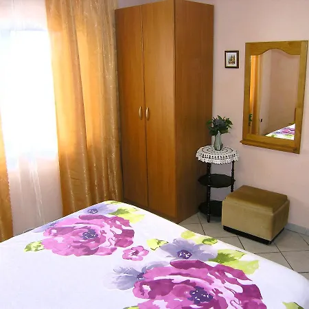 Apartman Merima Krk Town Exterior photo